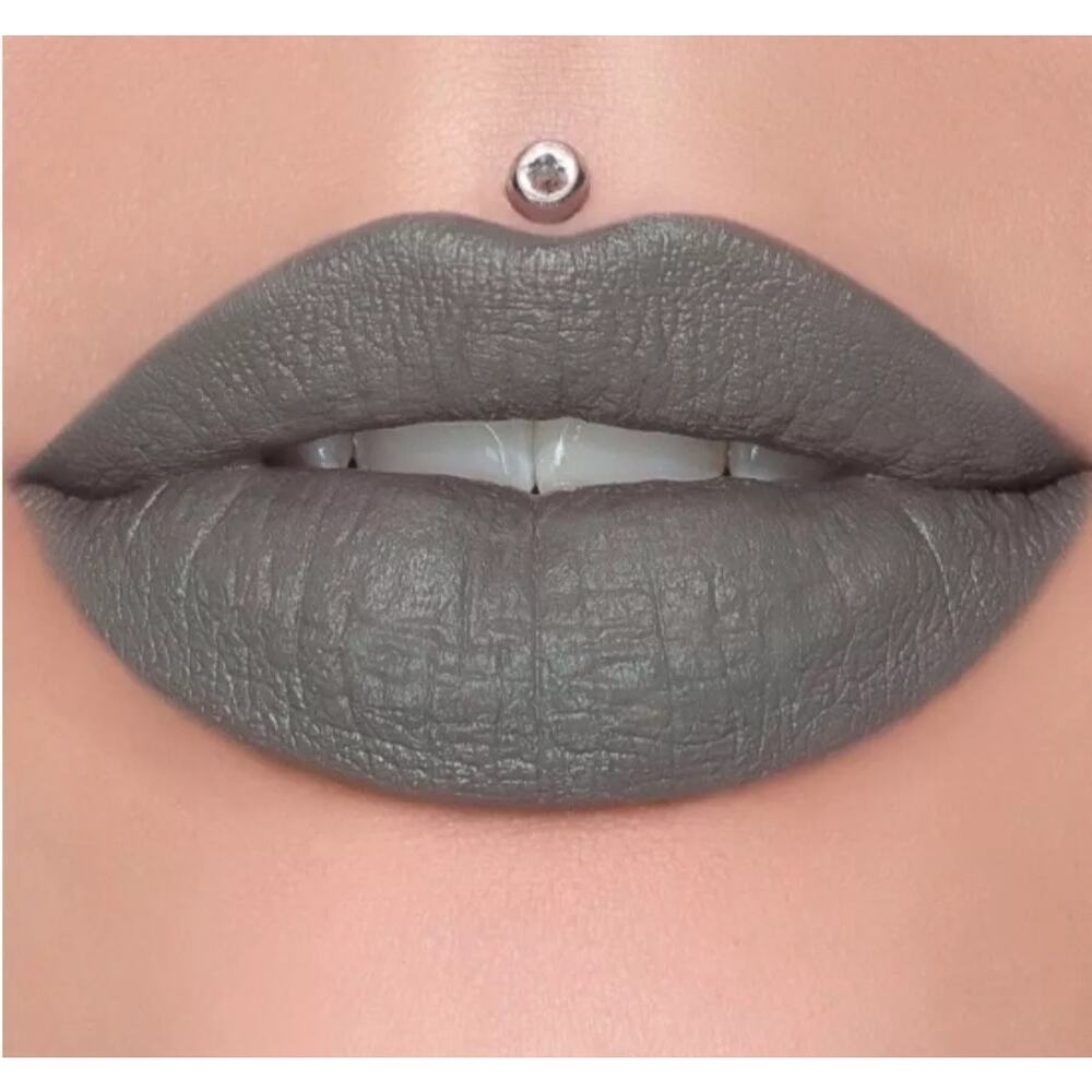 JEFFREE STAR COSMETICS - VELVET TRAP LIPSTICK "DRILL SERGEANT"